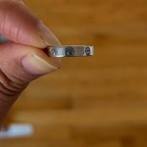 Love ring size 6, white gold